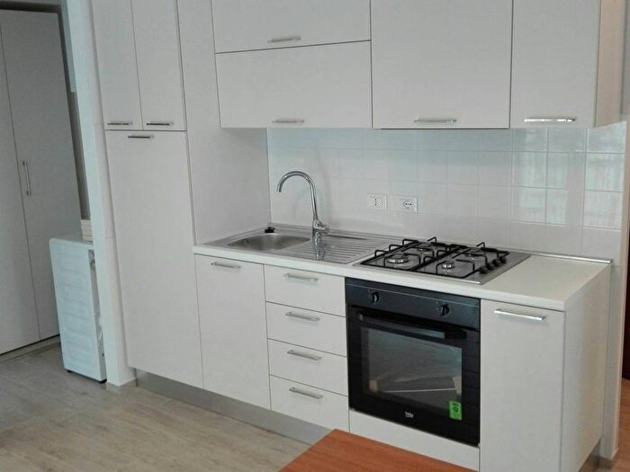Appartamento trilocale in affitto in Viale Umago, Borgo San Giuliano, Rimini