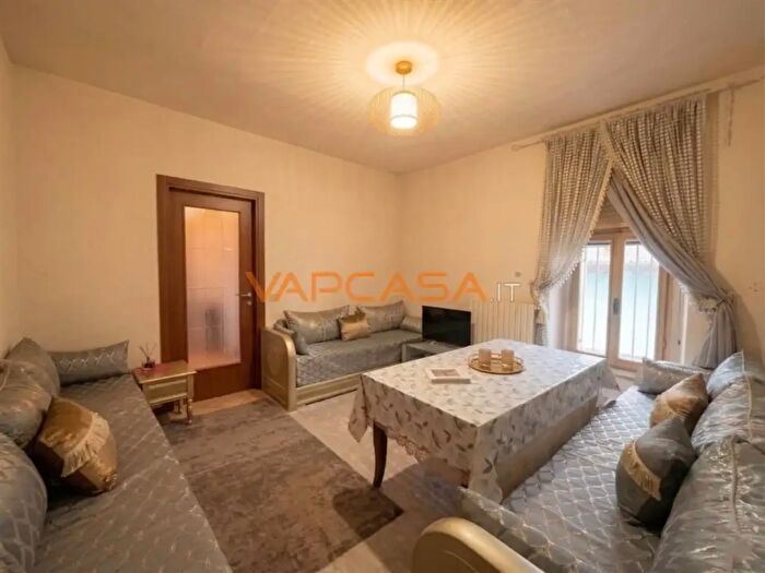 Appartamento trilocale in vendita in Via Cambranti, Chiari