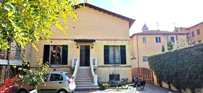 Appartamento con 6 locali in vendita in Fano