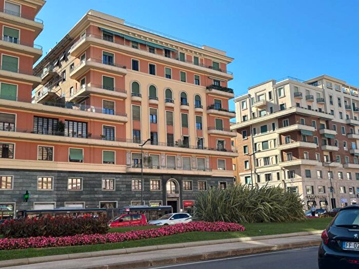 Appartamento con 5 locali in affitto in Foce, Genova