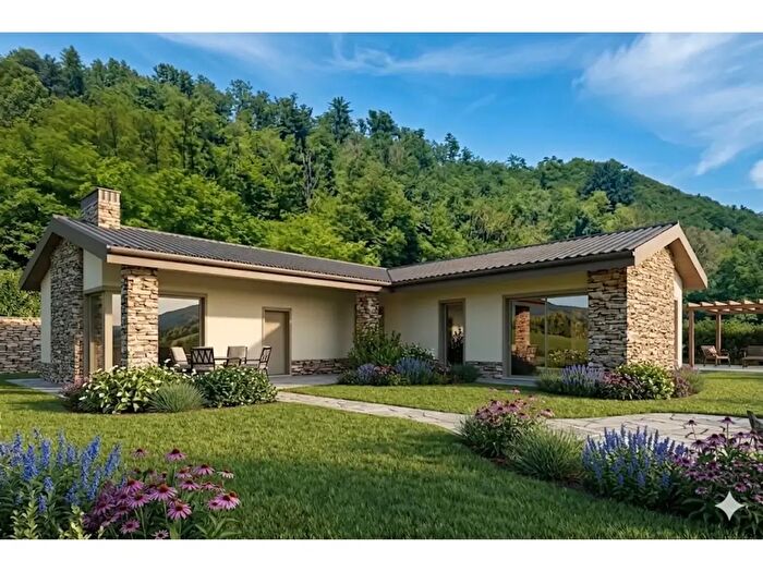 Casa quadrilocale in vendita in Traversetolo