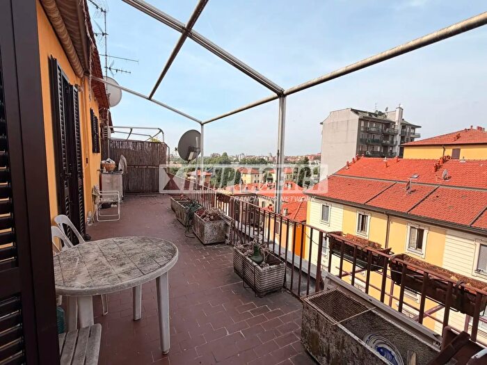Appartamento trilocale in vendita in Via San Faustino, Milano