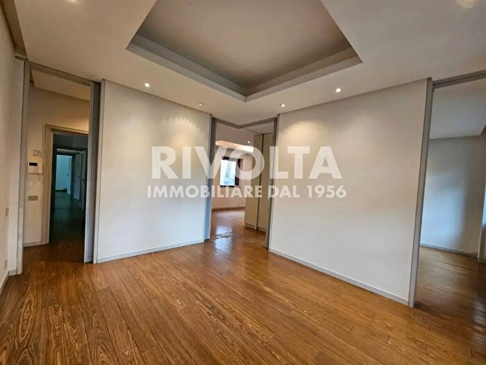 Appartamento con 8 locali in vendita in Via della Camilluccia, Roma