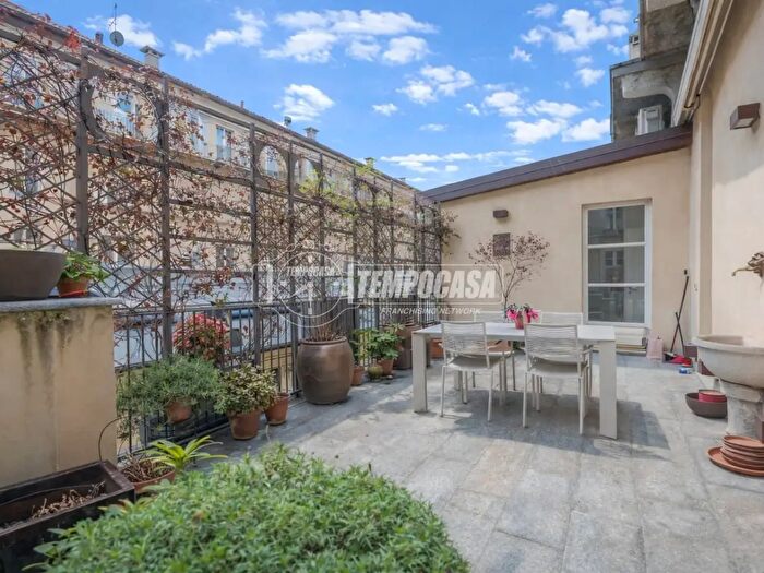 Appartamento con 6 locali in vendita in Piazza della Repubblica, Torino