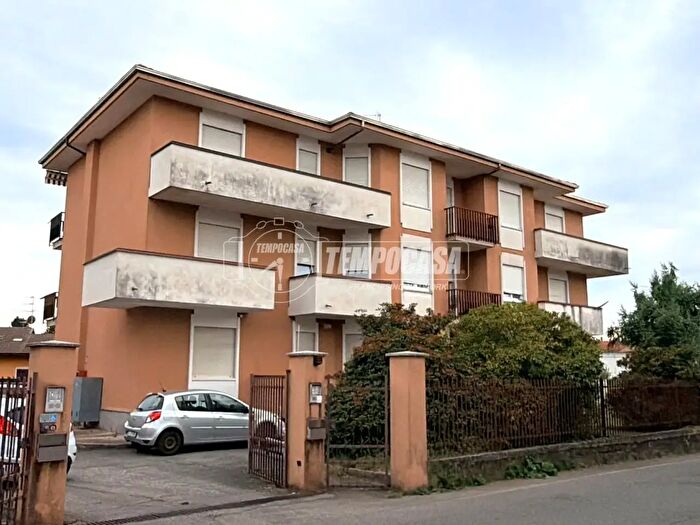 Appartamento quadrilocale in vendita in Strada Antica di Andorno, Biella