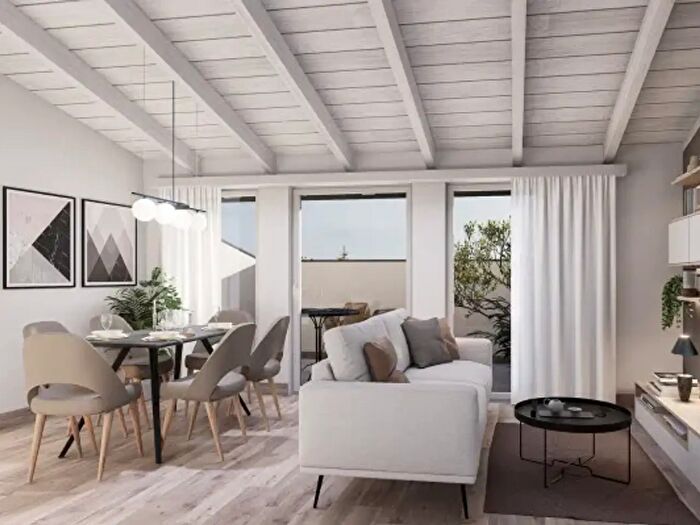 Appartamento quadrilocale in vendita in Piazzale Santa Croce, Parma