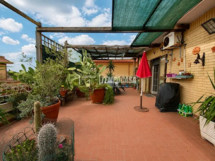 Appartamento trilocale in vendita in Via Cologno Monzese, Roma
