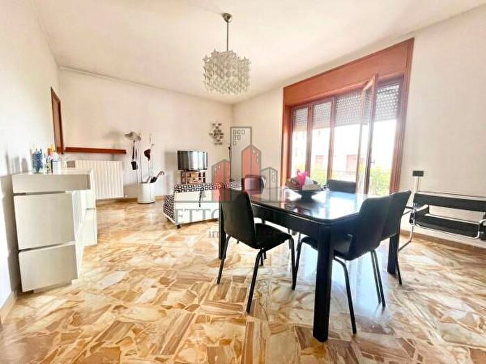 Appartamento con 5 locali in vendita in Parabita