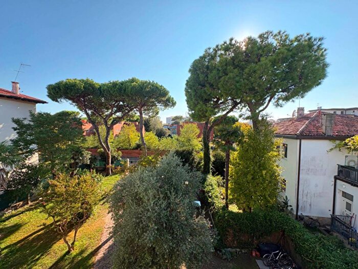 Appartamento con 5 locali in affitto in Via Lorenzo Marcello, Lido di Venezia, Venezia