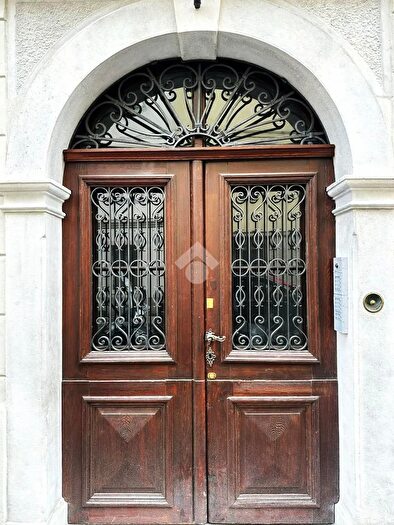 Appartamento bilocale in vendita in Via Valdirivo, Trieste