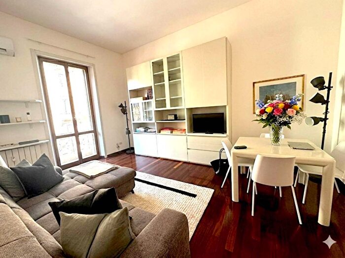 Appartamento bilocale in affitto in Via Francesco Petrarca, Vincenzo Monti, Milano