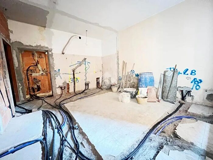 Appartamento trilocale in vendita in Via S Giulio, Cislago