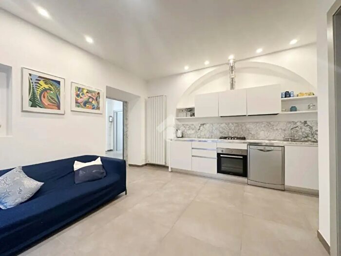 Appartamento quadrilocale in vendita in Via Garibaldi, Carrara