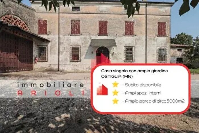 Casa con 12 locali in vendita in Ostiglia, Ostiglia