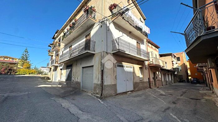 Appartamento quadrilocale in vendita in Via Volturno, CoriglianoRossano