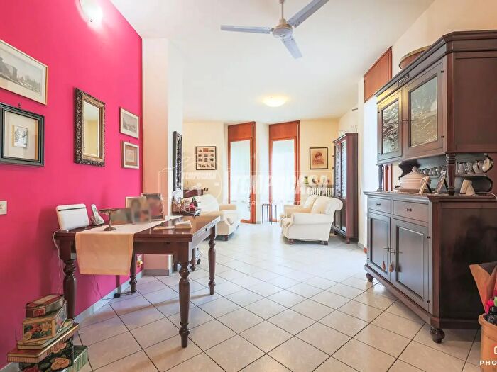 Appartamento con 5 locali in vendita in Viale Fratelli Spazzoli, Forli