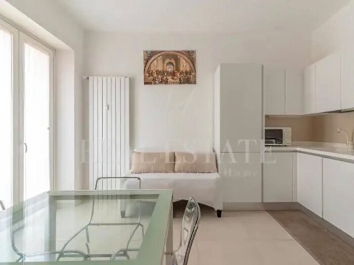 Appartamento trilocale in affitto in Via Vallazze, Milano