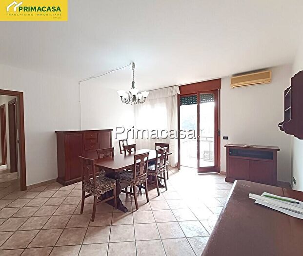 Appartamento con 6 locali in affitto in Via Torino, San Martino Buon Albergo