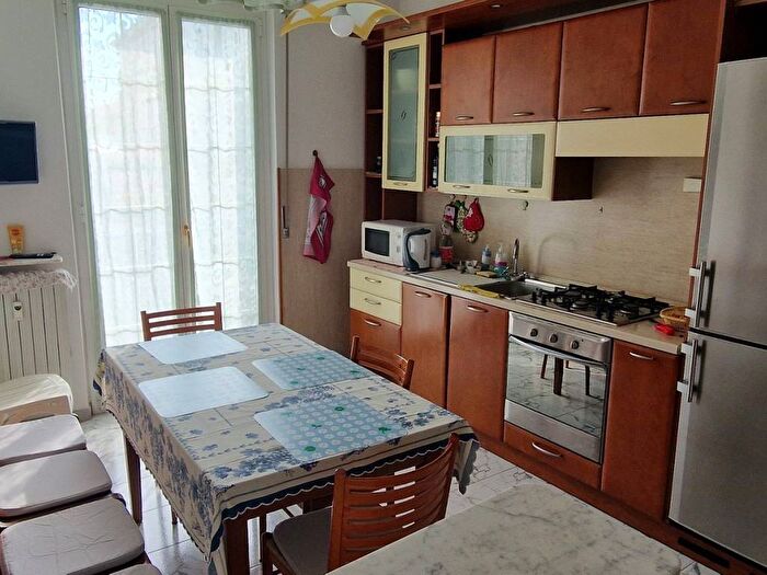 Appartamento quadrilocale in affitto in Borgo Venezia, Verona