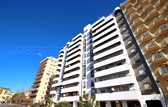 Appartamento con 5 locali in vendita in Palermo