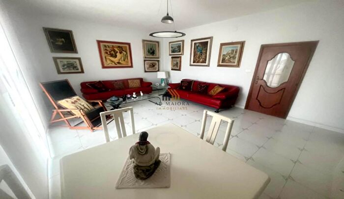 Appartamento con 5 locali in vendita in Bitonto