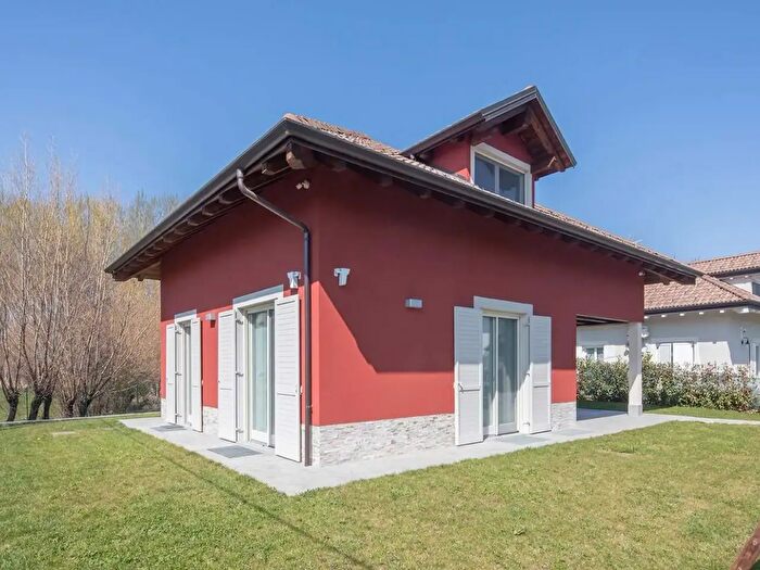 Casa con 5 locali in vendita in Via San Pietro, Cirie