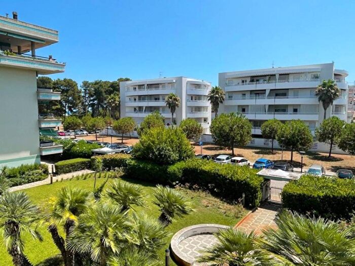 Appartamento trilocale in affitto in Via Metauro, Santa Filomena, Montesilvano