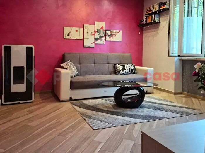 Casa con 8 locali in vendita in Via Maniano, Frosinone