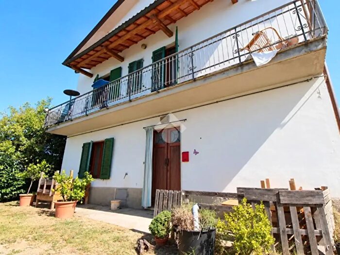 Casa con 6 locali in vendita in Via Orbignanese, Lamporecchio