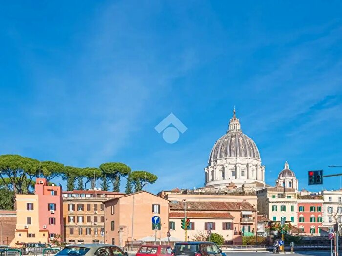 Appartamento bilocale in vendita in Via di Monte del Gallo, Roma