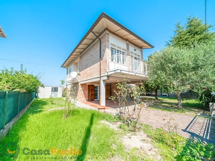 Casa con 5 locali in vendita in Via Edmondo De Amicis, Cesena