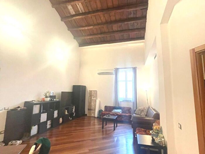 Appartamento quadrilocale in affitto in Via Epicarmo, Castellammare, Palermo