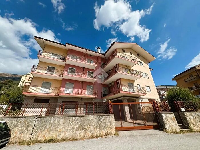 Appartamento quadrilocale in vendita in Via Cafari, San Cipriano Picentino