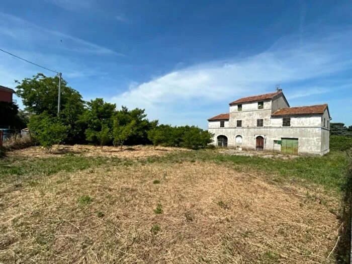 Casa con 5 locali in vendita in Via XXV Aprile, Falconara Marittima