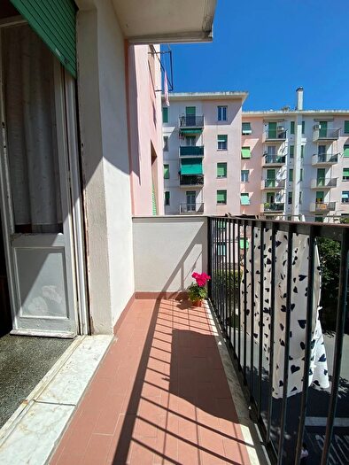 Appartamento in vendita in Via Santa Maria della Costa, Genova