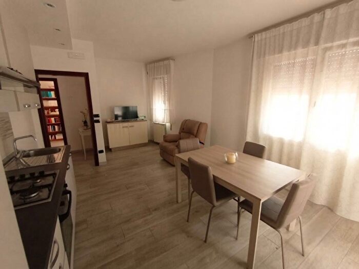 Appartamento con 5 locali in affitto in CAVARZERE Via Garibaldi, Centro, Cavarzere