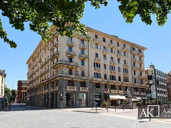 Appartamento con 5 locali in vendita in Baluardo Partigiani, Novara