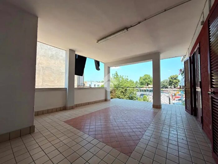 Appartamento bilocale in vendita in Via Cassano, Napoli