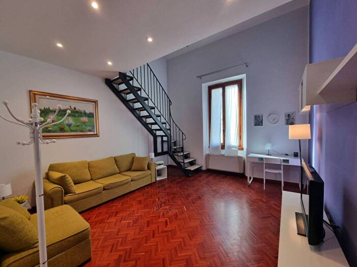 Appartamento quadrilocale in affitto in Via Uguccione della Faggiola, Gavinana, Firenze