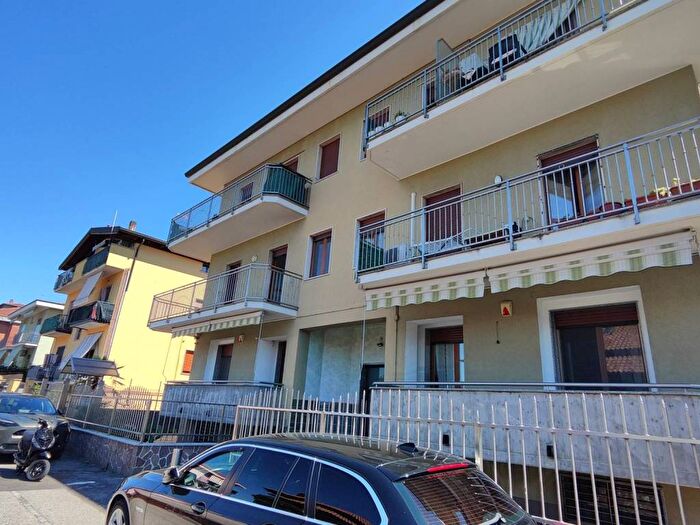 Appartamento trilocale in affitto in Pregnana Milanese