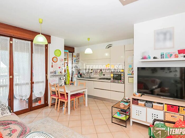 Appartamento trilocale in vendita in Via Bambini di Beslan, San Giuliano Milanese