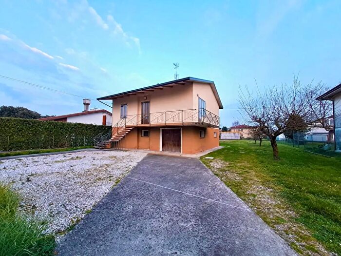Casa trilocale in vendita in San Vito Al Tagliamento