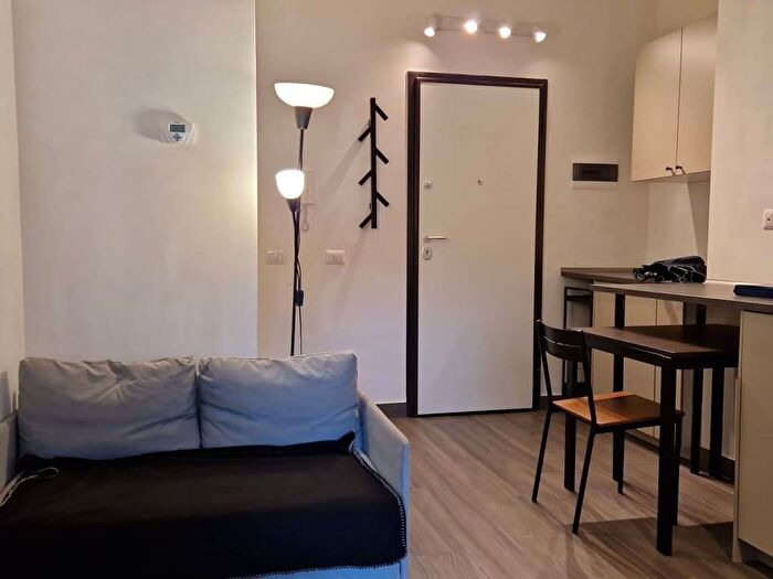 Appartamento bilocale in affitto in Via Plinio, Morgagni, Milano