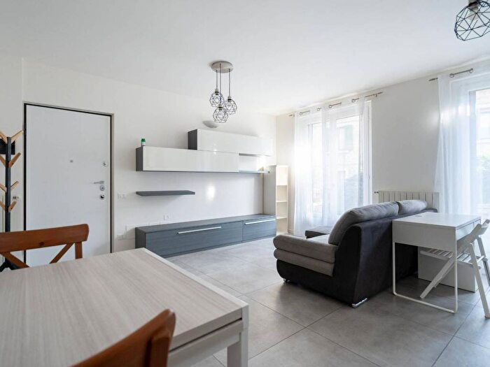 Appartamento bilocale in affitto in Via Piave, Centro, Bagnatica