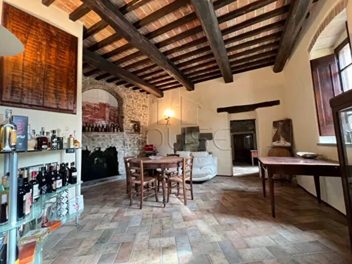 Appartamento con 5 locali in vendita in Via Spunta, Umbertide