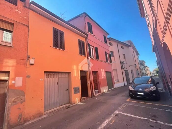 Casa trilocale in vendita in Via Pompeo Torchi, Massa Lombarda