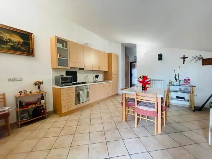 Appartamento bilocale in vendita in Via Angelo Guazzaroni, Terni