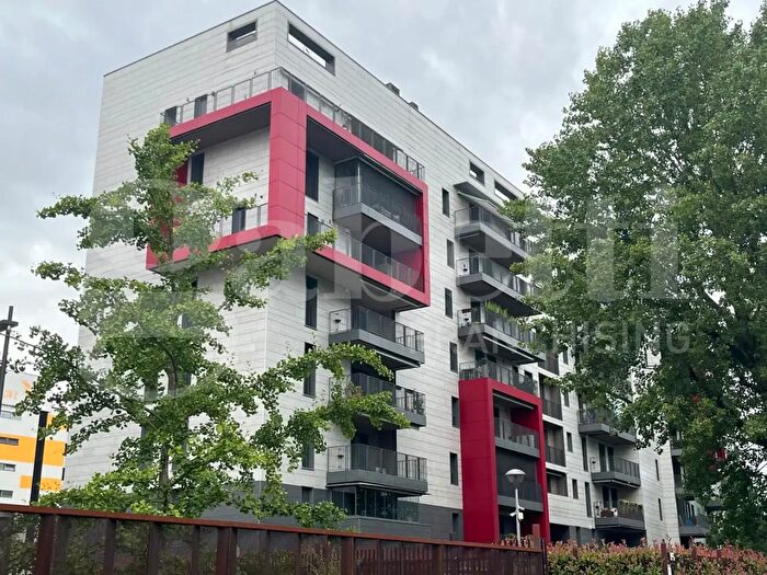 Appartamento quadrilocale in affitto in Via Caldera, Milano