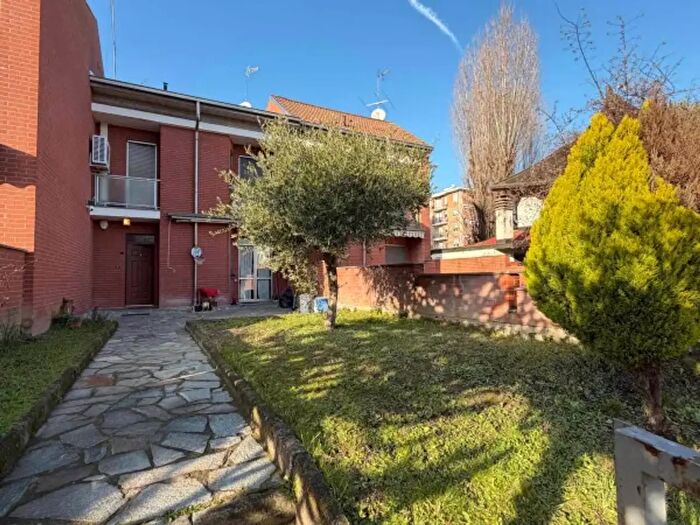 Casa con 6 locali in vendita in Via Alessandro Tonso, Alessandria