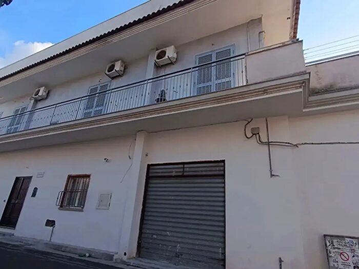 Appartamento trilocale in vendita in Via Giovanni Pascoli, Marigliano